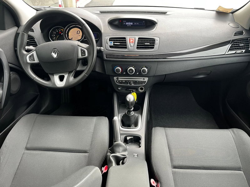 Renault Mégane Coupé usata a Rimini (9)