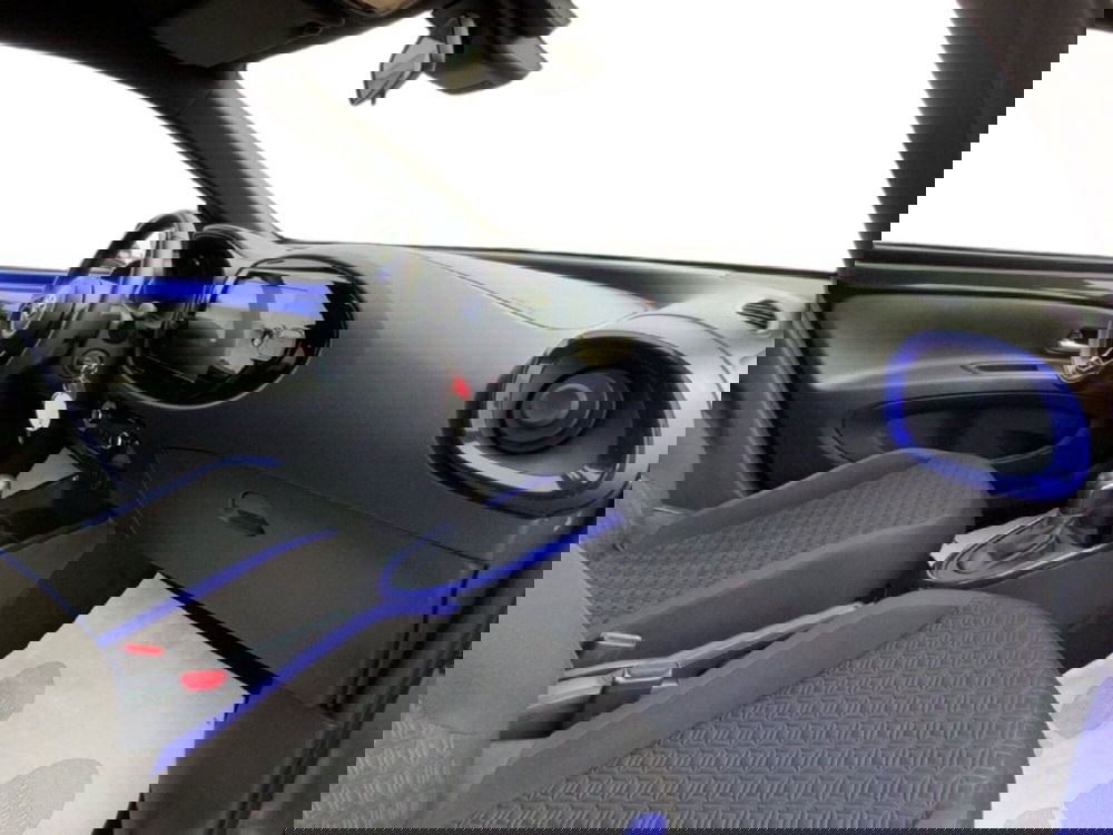 Toyota Aygo X usata a Perugia (13)