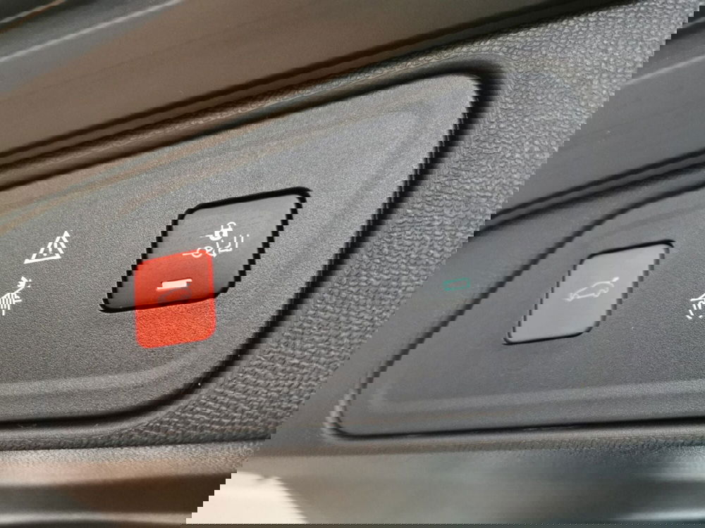 Peugeot 3008 usata a Taranto (18)