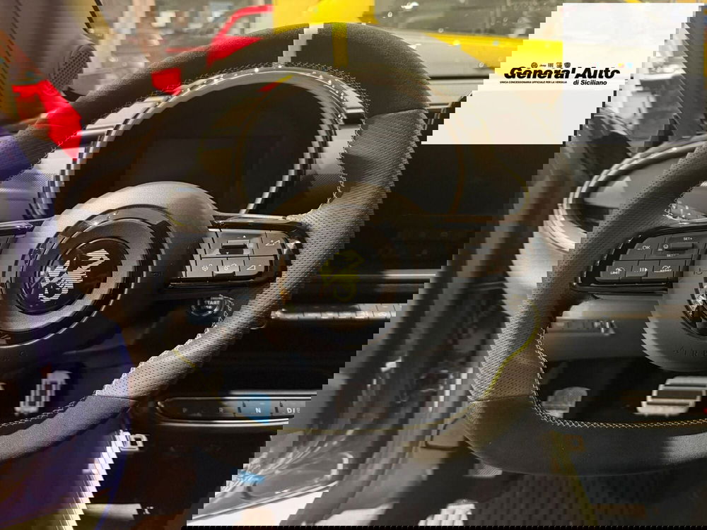 Abarth 600e nuova a Lucca (13)