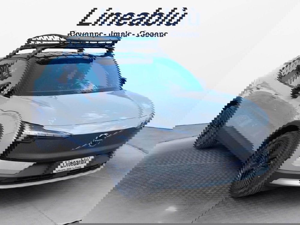 Volvo EX30 Cross Country nuova a Ravenna (7)