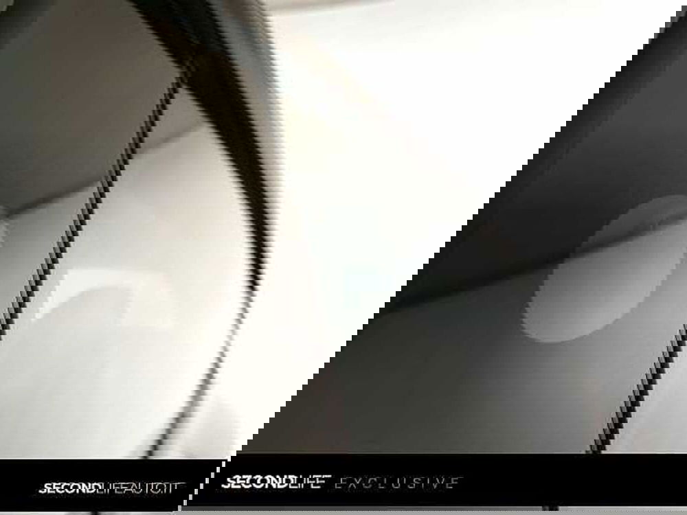 Tesla Model 3 usata a Chieti (10)