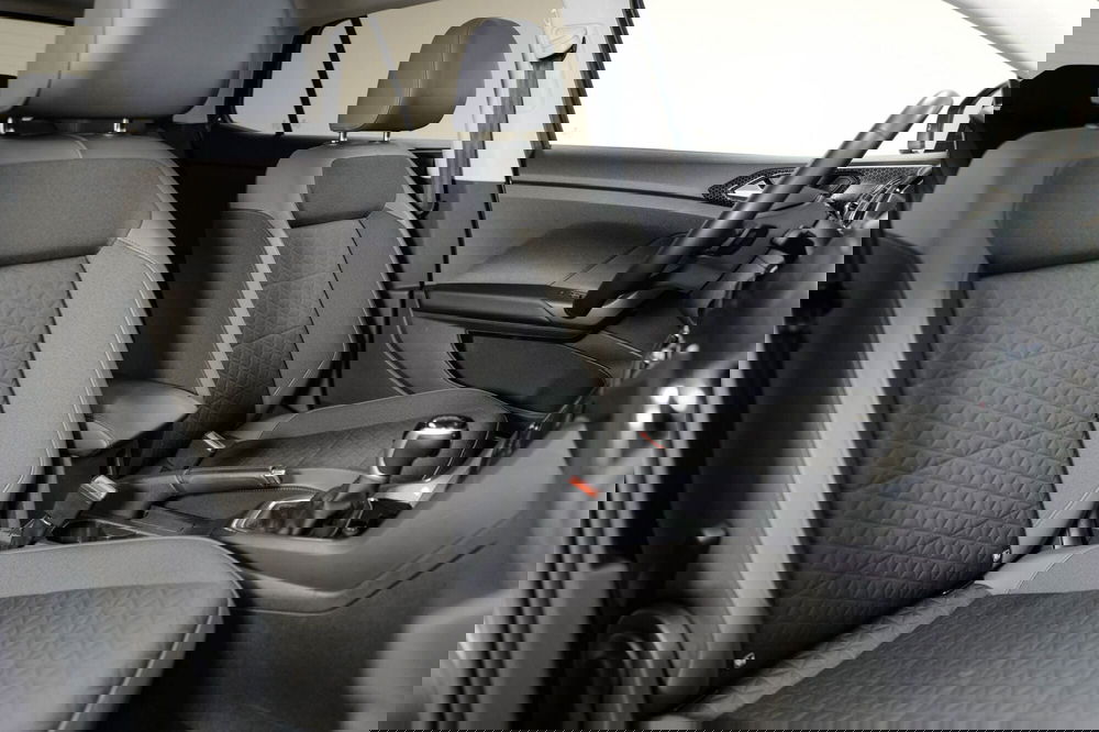 Volkswagen T-Cross usata a Varese (13)