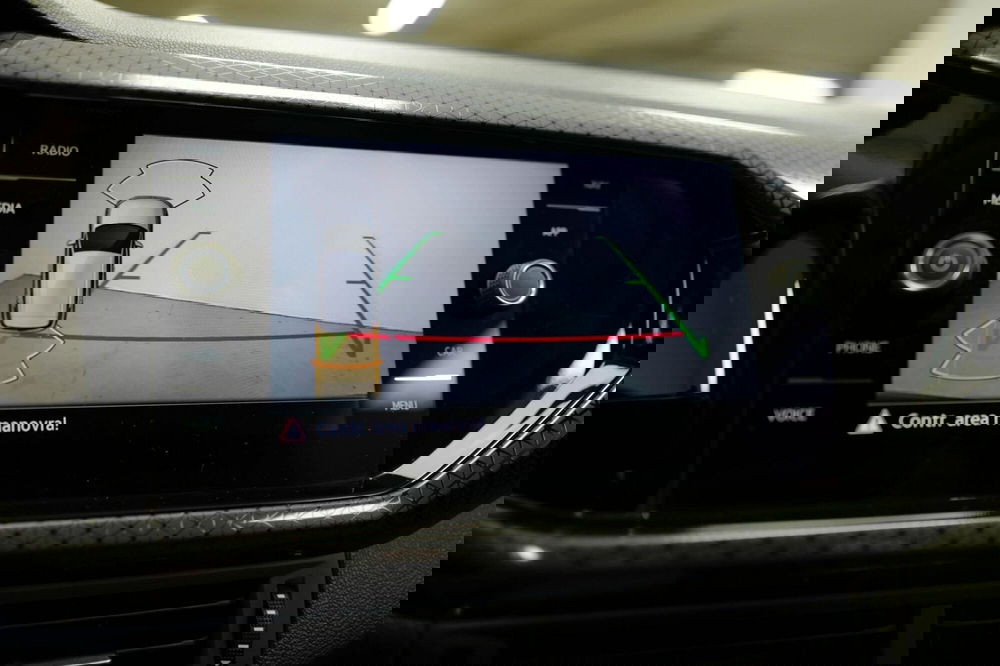 Volkswagen T-Cross usata a Varese (16)