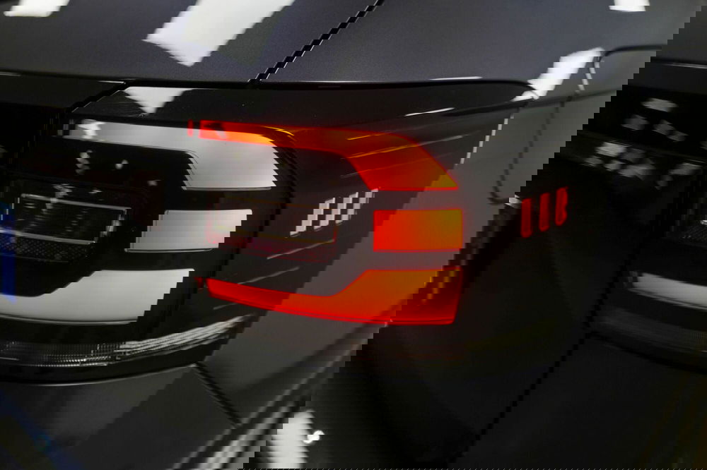 Volkswagen T-Cross usata a Varese (9)