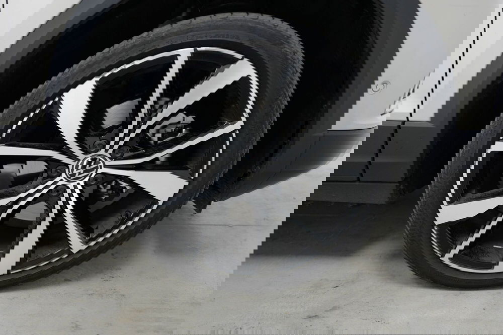 Volkswagen T-Roc Cabrio usata a Varese (13)