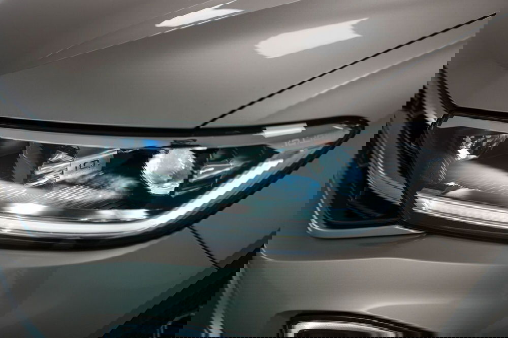 Volkswagen T-Roc Cabrio usata a Varese (14)