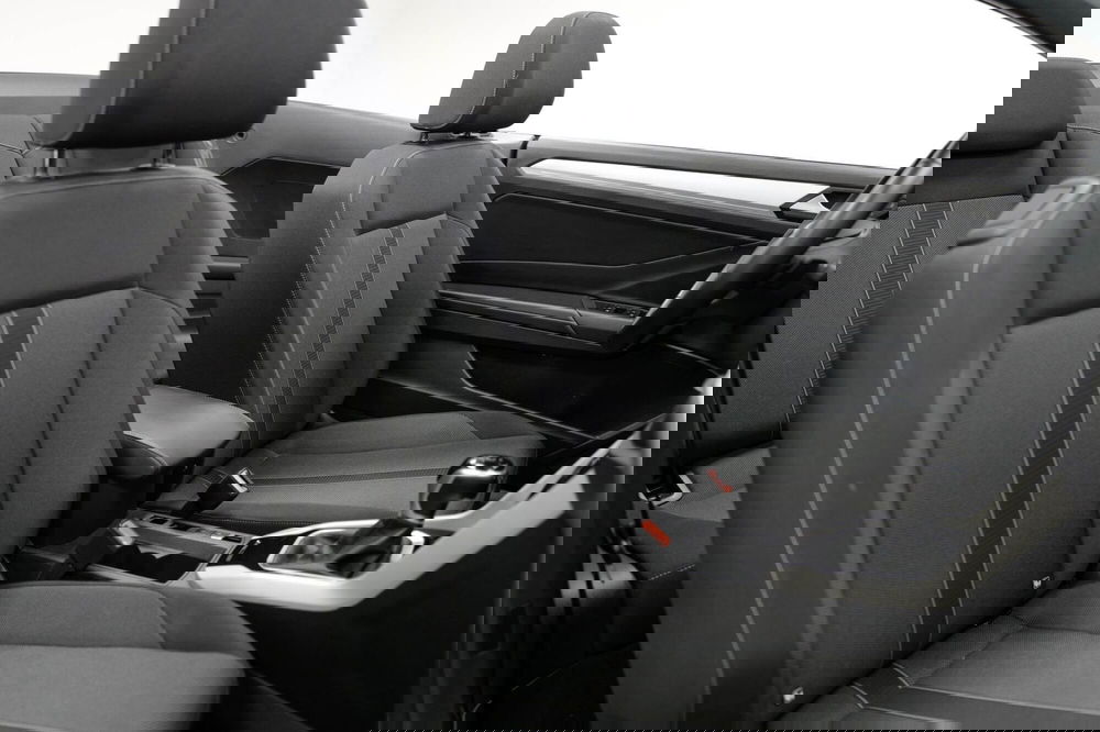 Volkswagen T-Roc Cabrio usata a Varese (19)