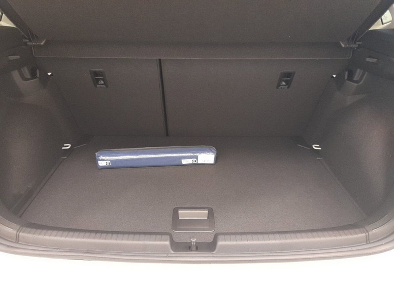Volkswagen Polo nuova a Bologna (17)