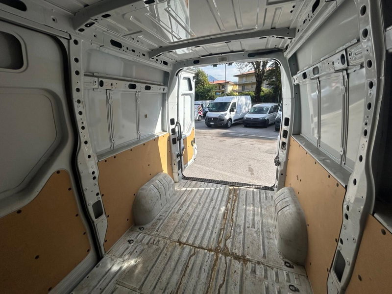 Renault Master Furgone usata a Salerno (15)