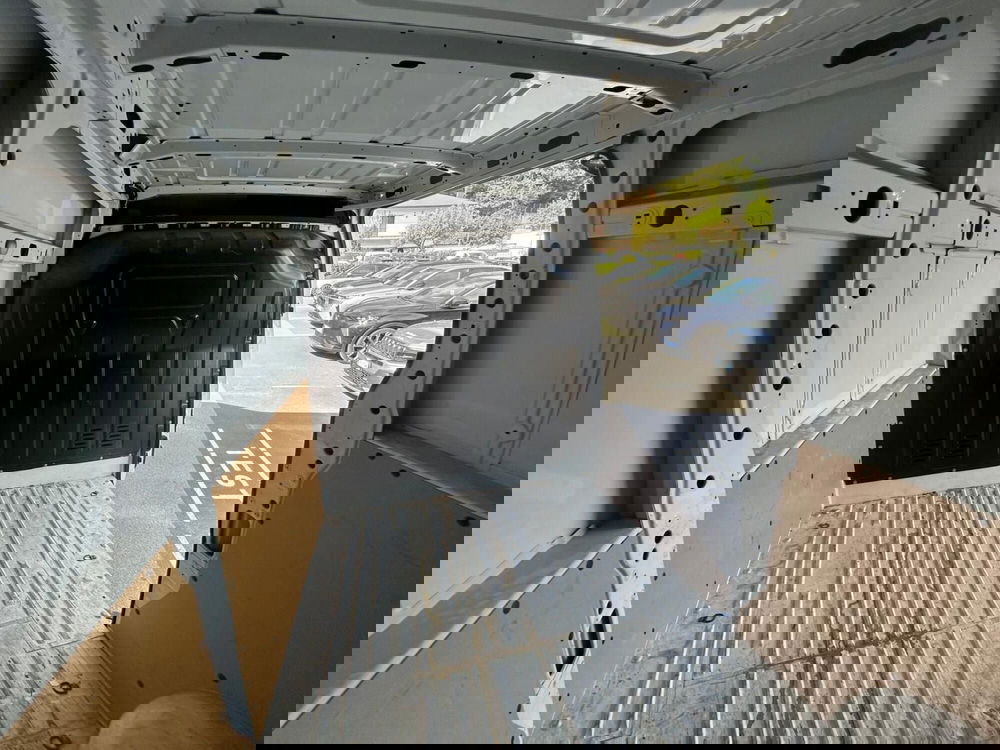 Renault Master Furgone usata a Salerno (18)