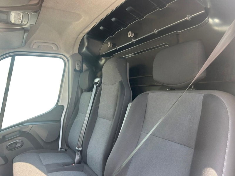 Renault Master Furgone usata a Salerno (7)