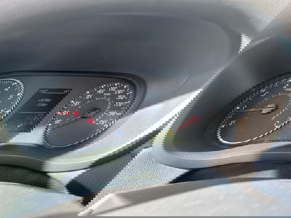 Renault Master Furgone usata a Salerno (8)