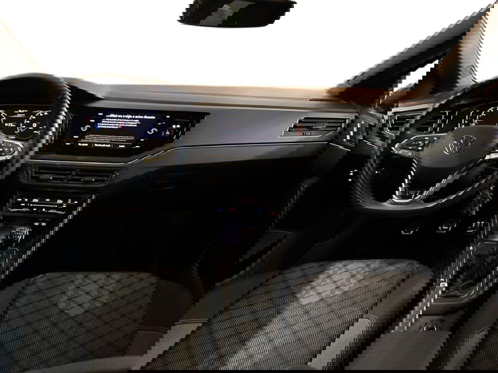 Volkswagen Taigo usata a Prato (11)