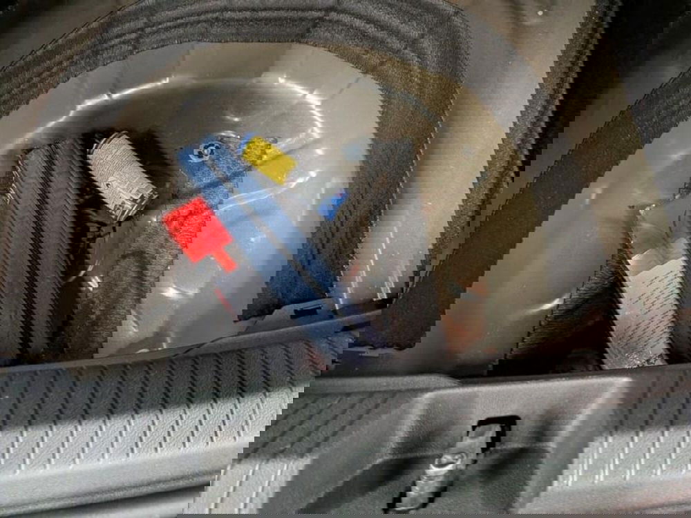 Volkswagen Taigo usata a Catanzaro (17)