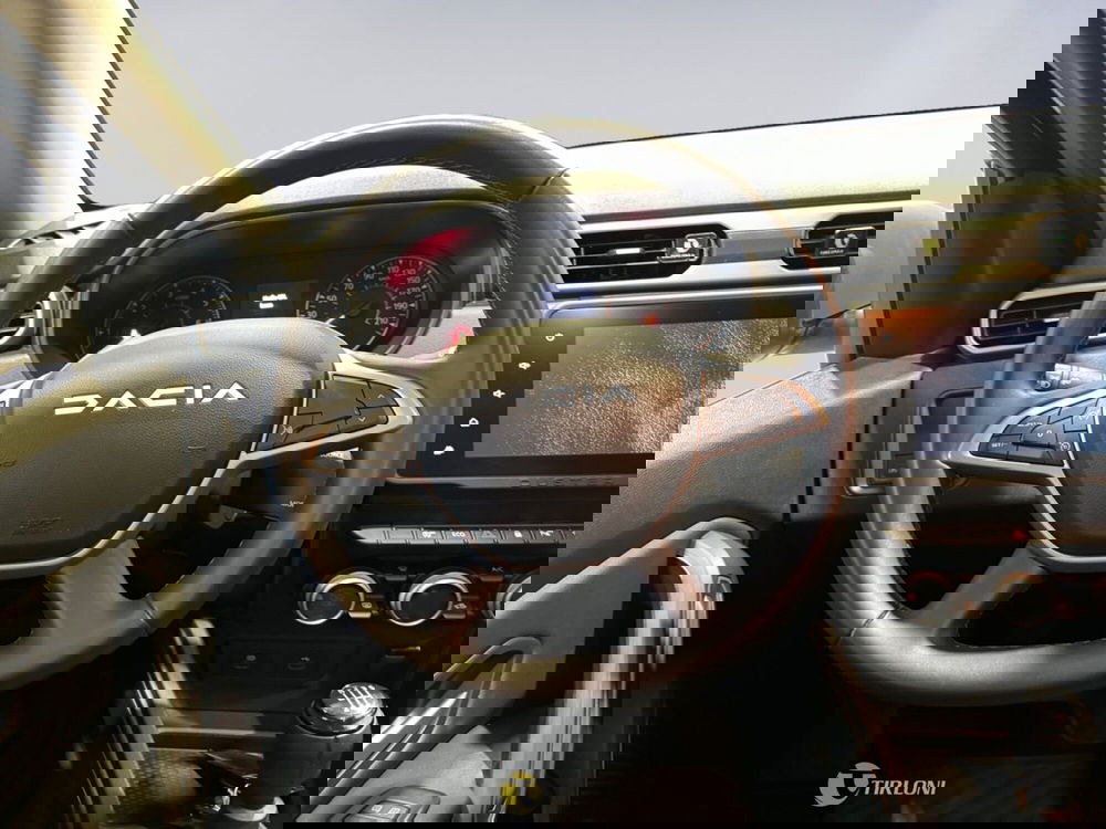 Dacia Duster usata a Milano (14)