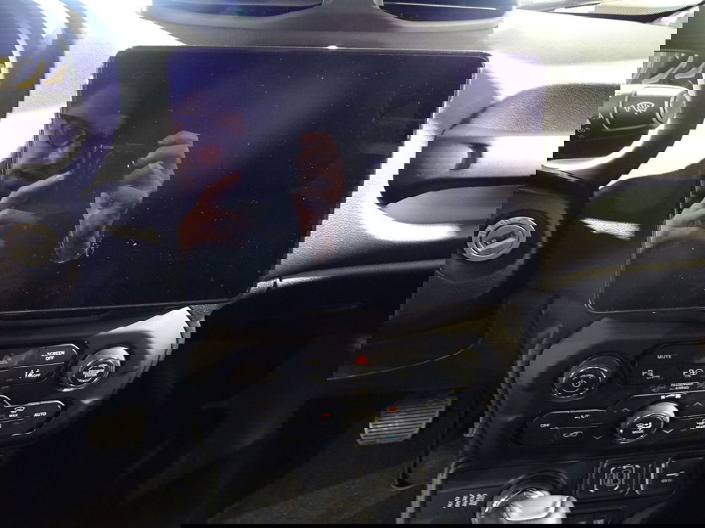 Jeep Renegade nuova a Lucca (12)