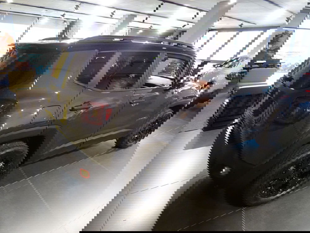 Jeep Renegade nuova a Lucca (4)