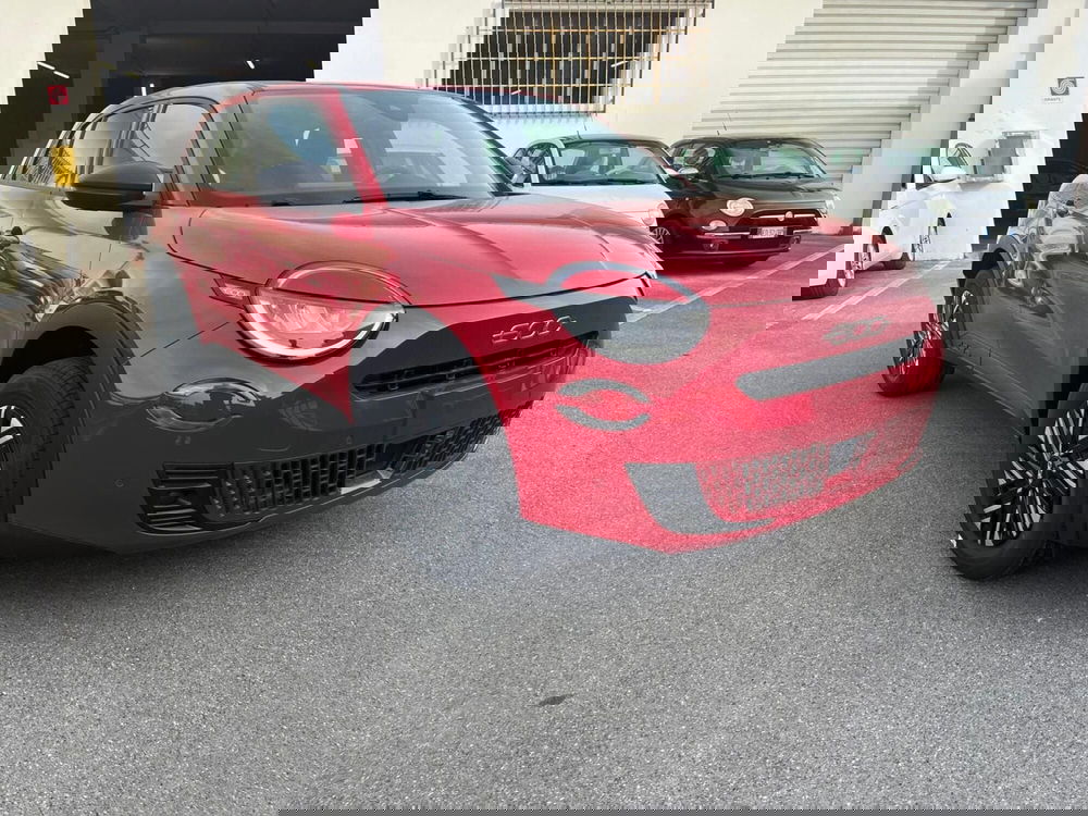 Fiat 600 nuova a Lucca (3)