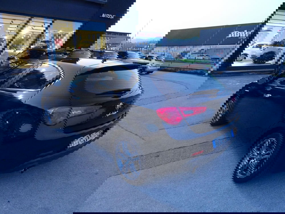 Alfa Romeo Giulietta usata a Lucca (3)