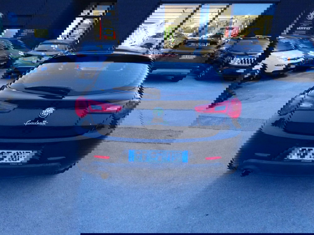 Alfa Romeo Giulietta usata a Lucca (4)