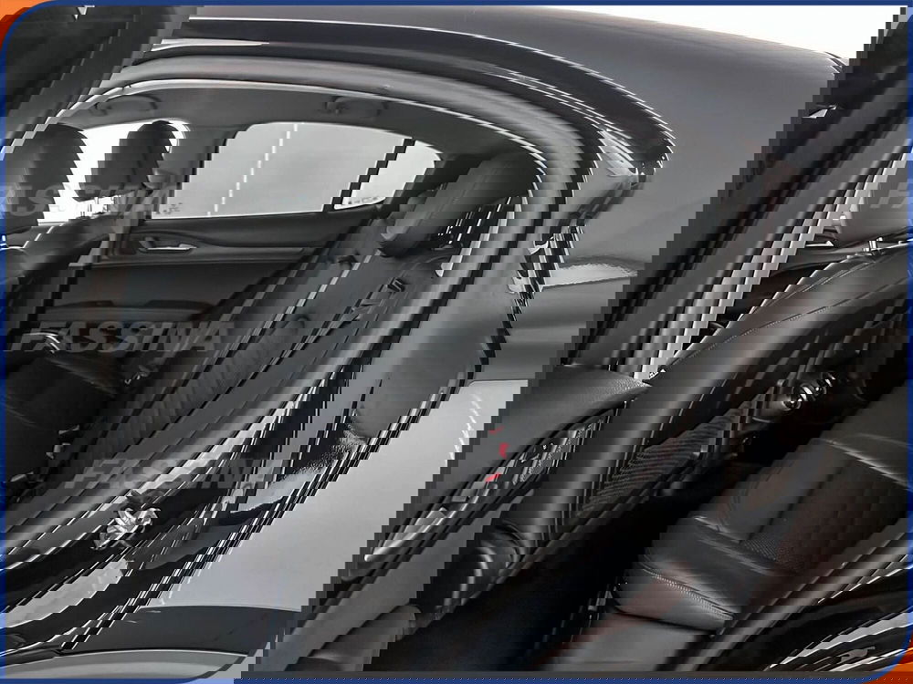 Alfa Romeo Stelvio usata a Milano (11)