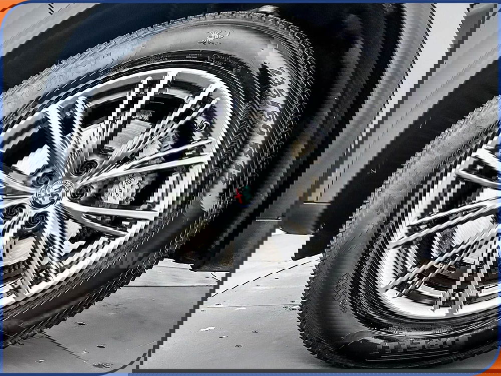 Alfa Romeo Stelvio usata a Milano (7)