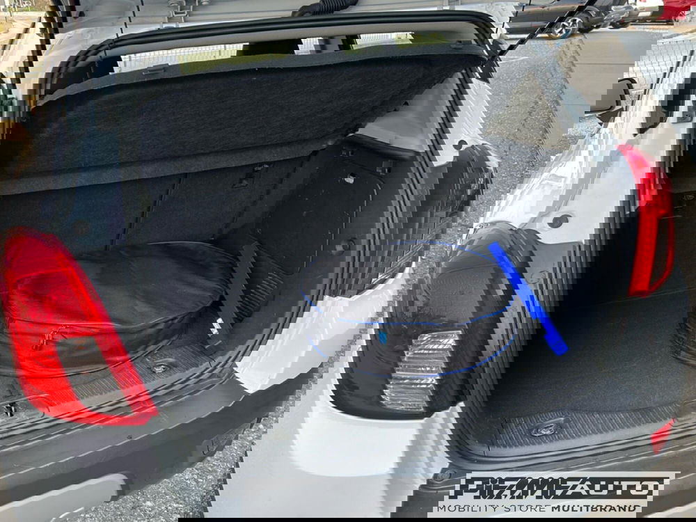 Opel Mokka usata a Piacenza (11)