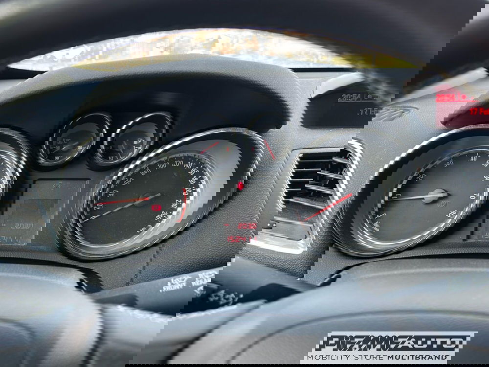 Opel Mokka usata a Piacenza (13)