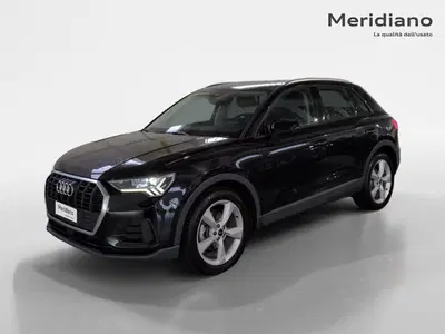 Audi Q3 35 TDI quattro S tronic Business del 2023 usata a Favara
