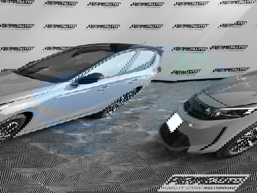 Opel Corsa nuova a Parma