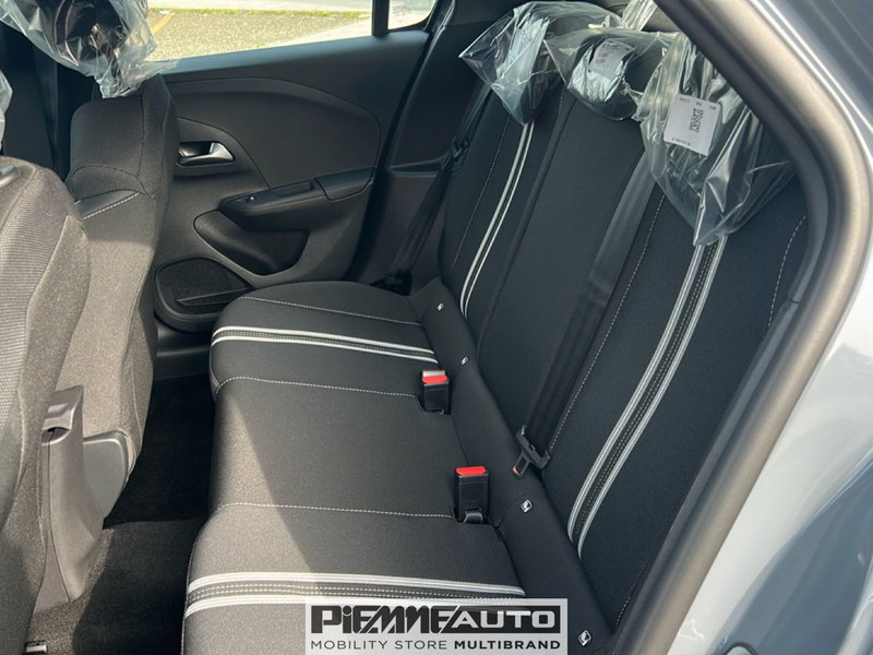 Opel Corsa nuova a Parma (10)