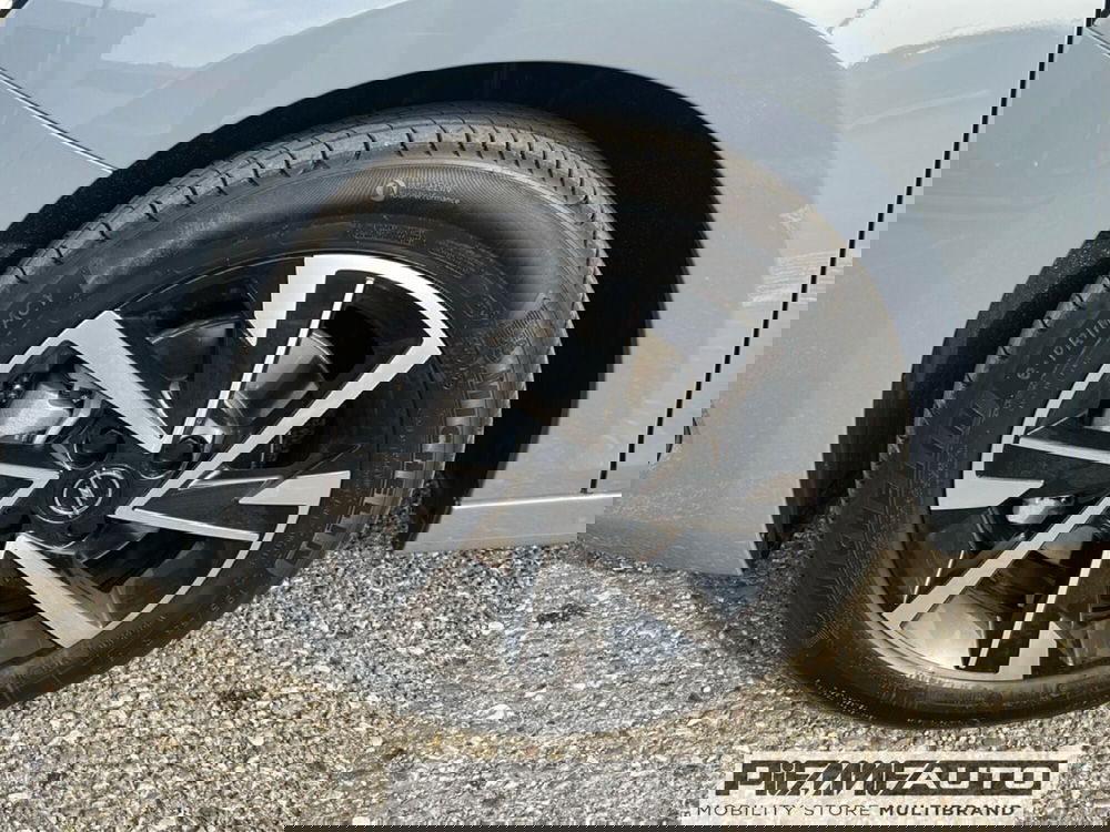 Opel Corsa nuova a Parma (15)