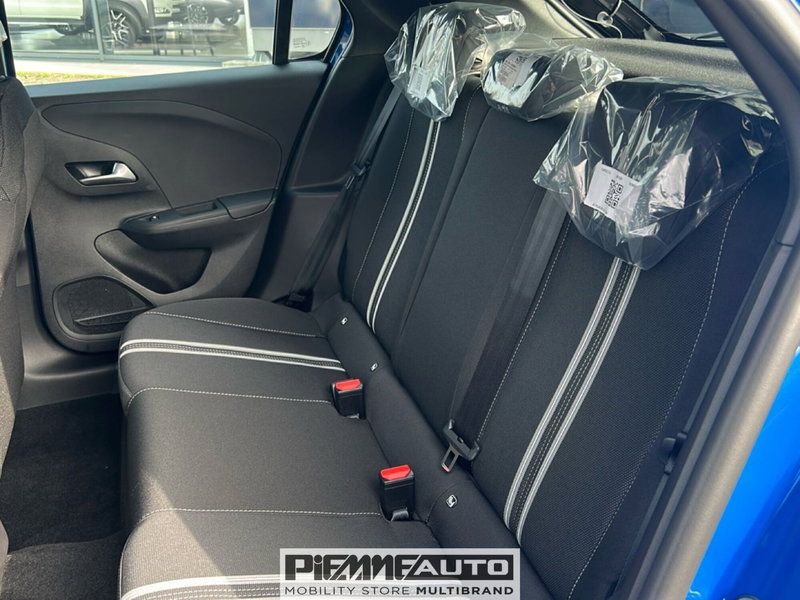 Opel Corsa nuova a Parma (10)