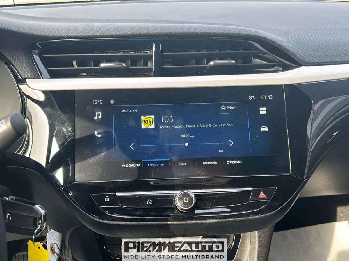 Opel Corsa nuova a Parma (13)
