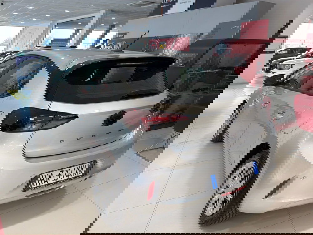 Opel Corsa nuova a Palermo (13)