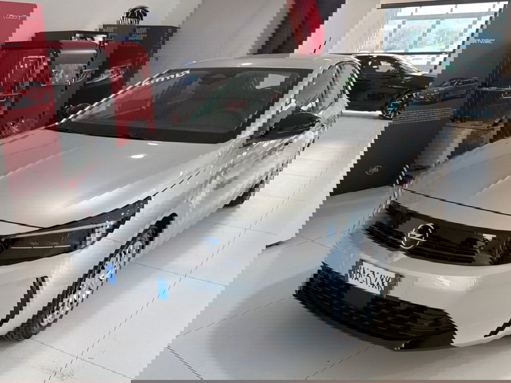 Opel Corsa nuova a Palermo (3)