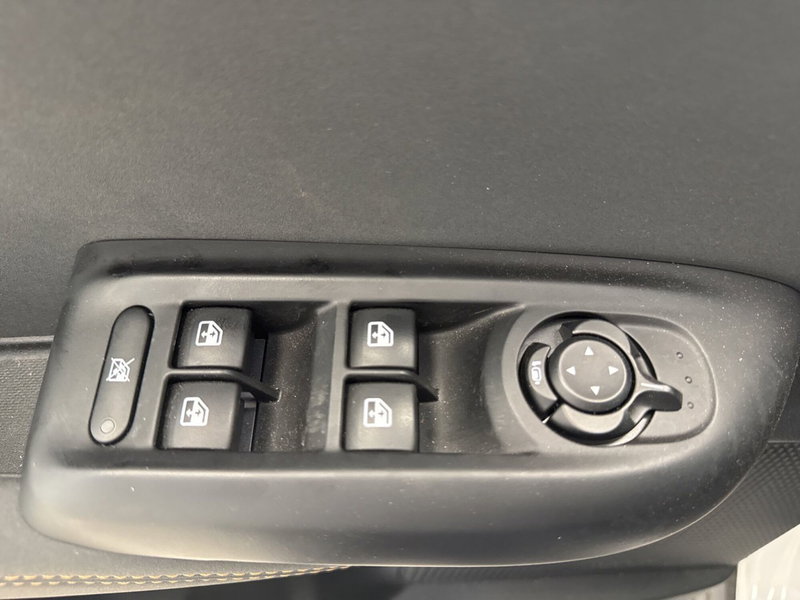 Alfa Romeo Tonale usata a Palermo (11)