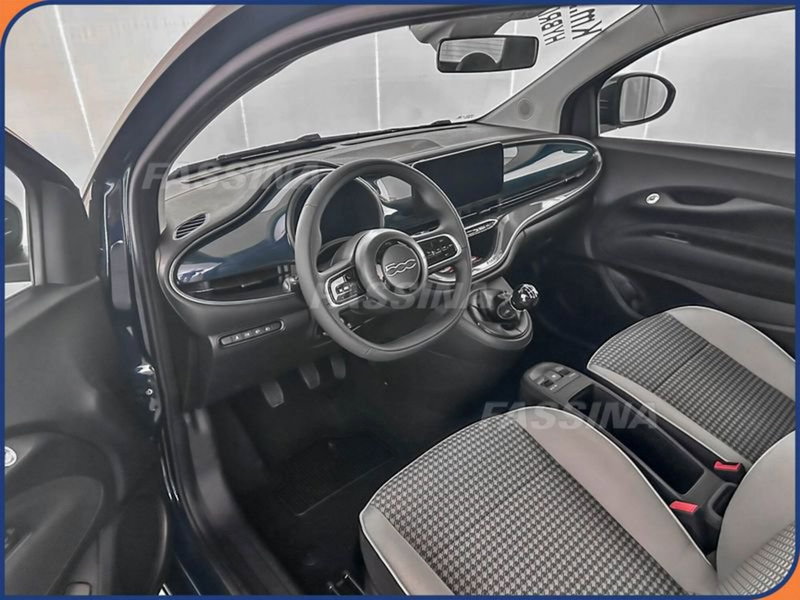 Fiat 500 nuova a Milano (9)