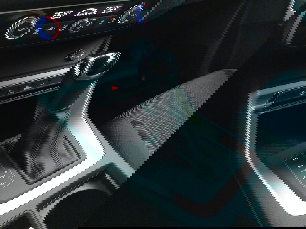 Audi Q3 Sportback usata a Bari (12)