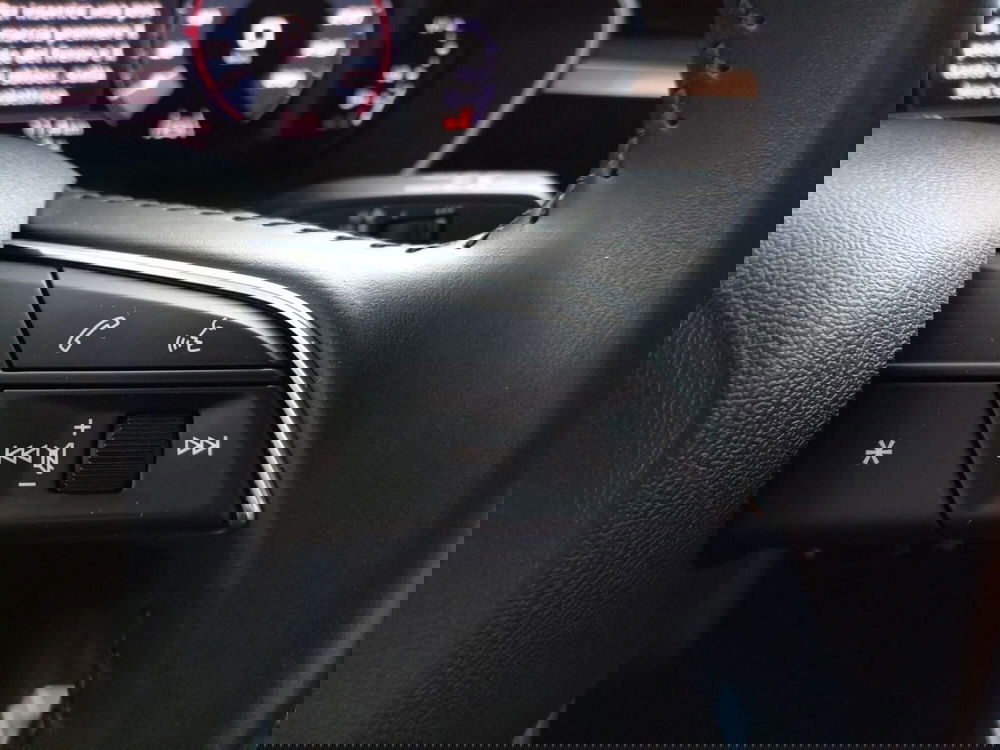 Audi Q3 Sportback usata a Bari (7)