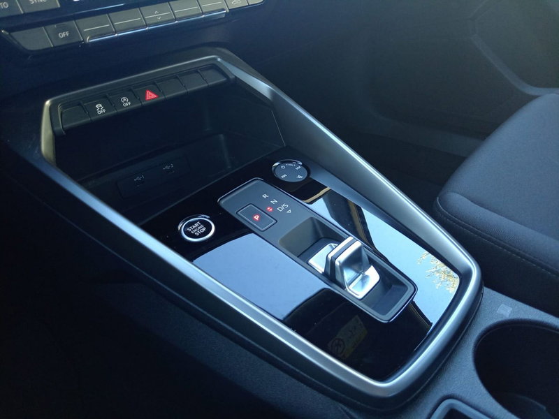 Audi A3 Sportback usata a Bari (11)