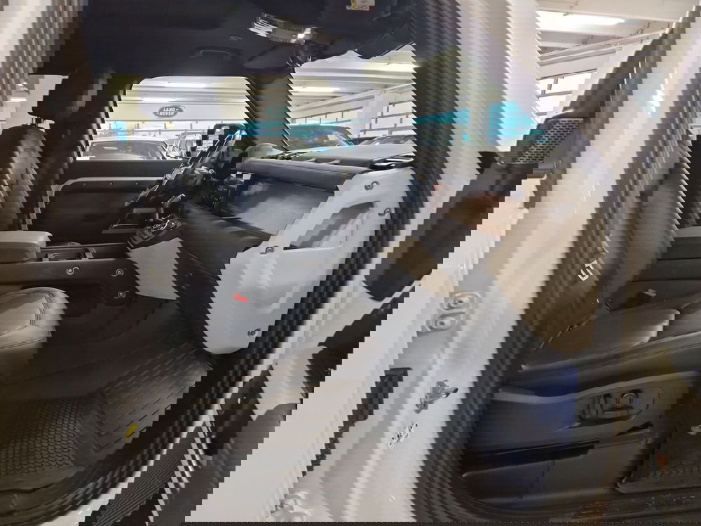 Land Rover Defender usata a Modena (10)