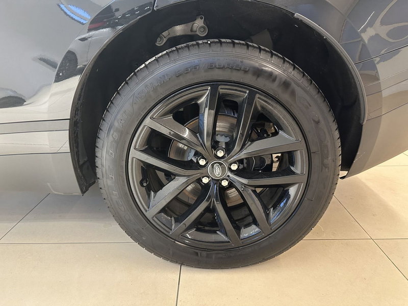 Land Rover Range Rover Velar usata a Forlì-Cesena (9)