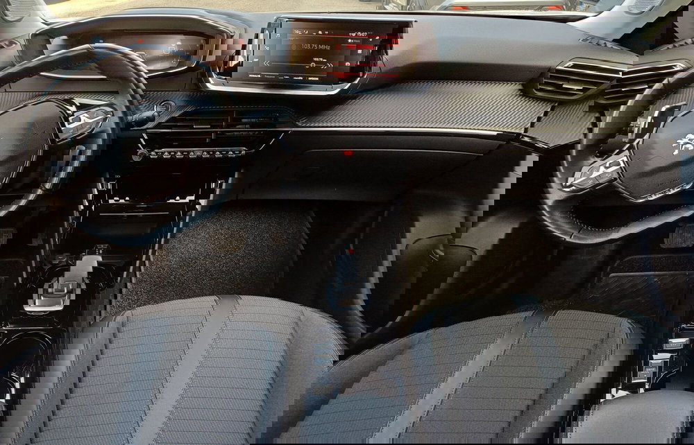 Peugeot 2008 usata a Modena (12)