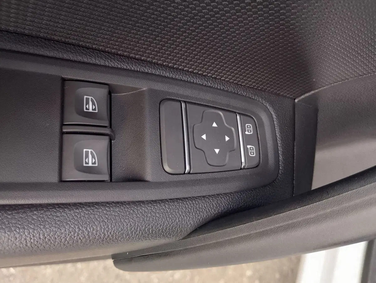 Nissan Townstar nuova a Modena (17)