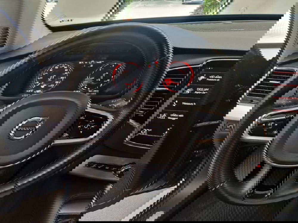 Volvo XC90 usata a Verbano Cusio Ossola (12)