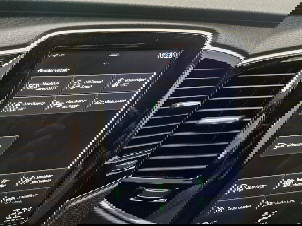 Volvo XC90 usata a Verbano Cusio Ossola (15)