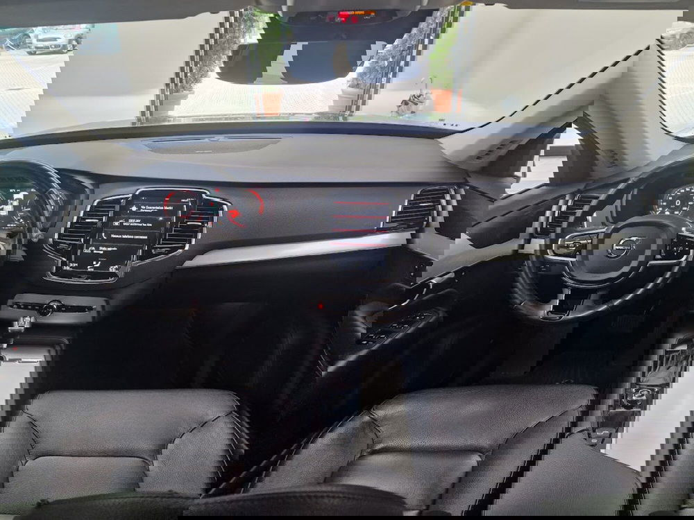 Volvo XC90 usata a Verbano Cusio Ossola (4)