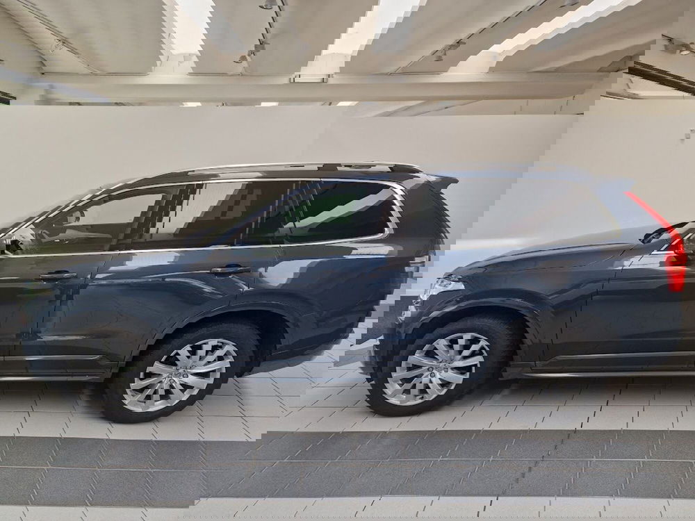 Volvo XC90 usata a Verbano Cusio Ossola (9)